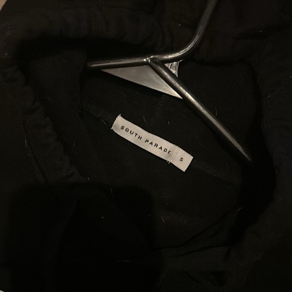 South parade black hoodie - Picture 4 of 5